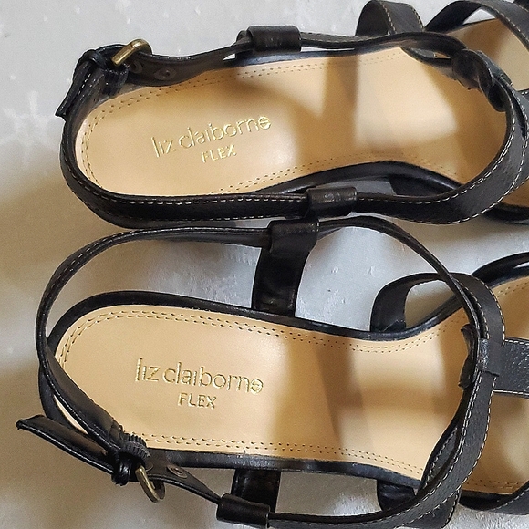 Liz Claiborne Kelly Flex Leather Upper Strappy Buckle Heels Women's Size 10M - Picture 7 of 12